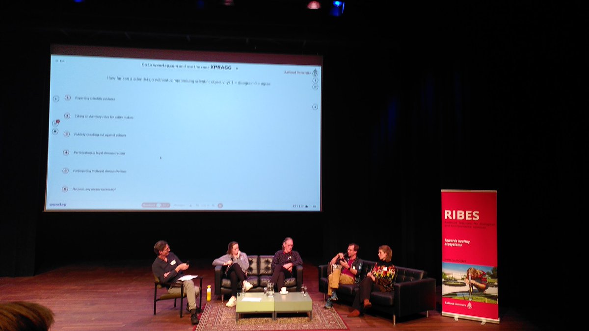 The final #ribesday2023 activity (before the dinner) was a discussion panel about whether scientists are (or can/should be) activists! The session (with Evalien Baas, Willem Halffman, Sebastian Lücker and Rosa Boone) was chaired by Ad Ragas. (sorry for poor picture quality)