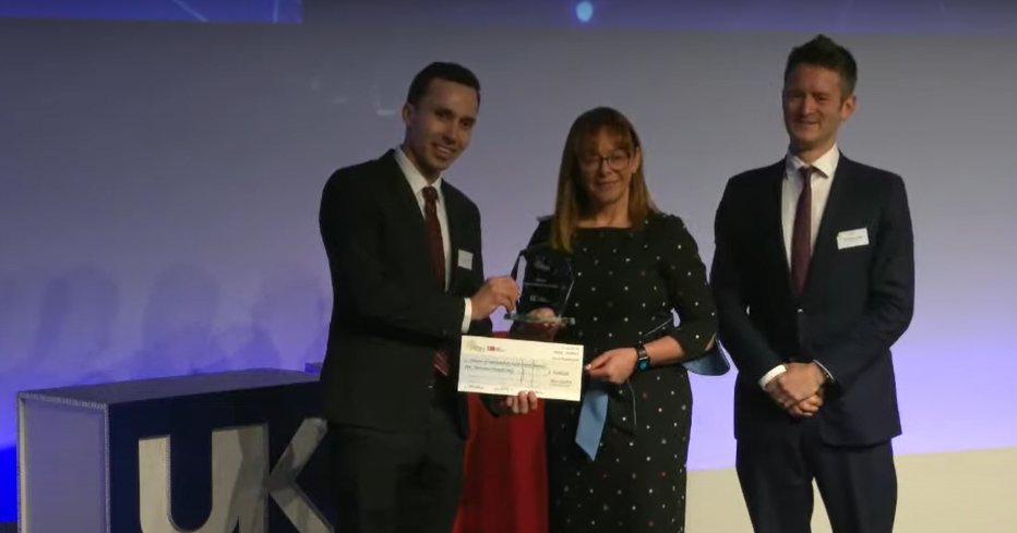 oxsocsci's tweet photo. 🎉 Congratulations to @LukasLehner of @DSPI_Oxford on being awarded the @ESRC Outstanding Early Career Impact #ImpactPrize for his community-changing job scheme design to reduce long-term unemployment. Congratulations! 👏
@uniofoxford@oxsocsci https://t.co/m60sbeFRPZ