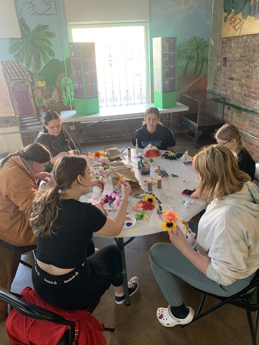 RaeEliza's tweet photo. My Spanish 2s had a great time touring ofrendas, decorating calavera masks and making esquites at the @SQACC in Toledo today. #spanishclass #diadelosmuertos https://t.co/fXyRwsE88d