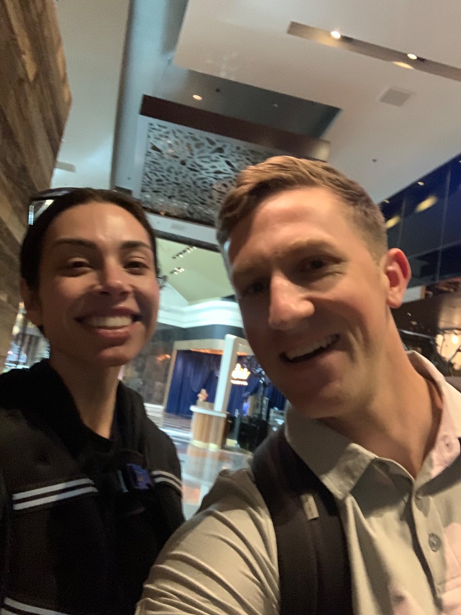 I was bummed about not getting to meet Ryan Reynolds at #QBconnect, but running into one of my business idols Leila Hormozi was a surreal alternative