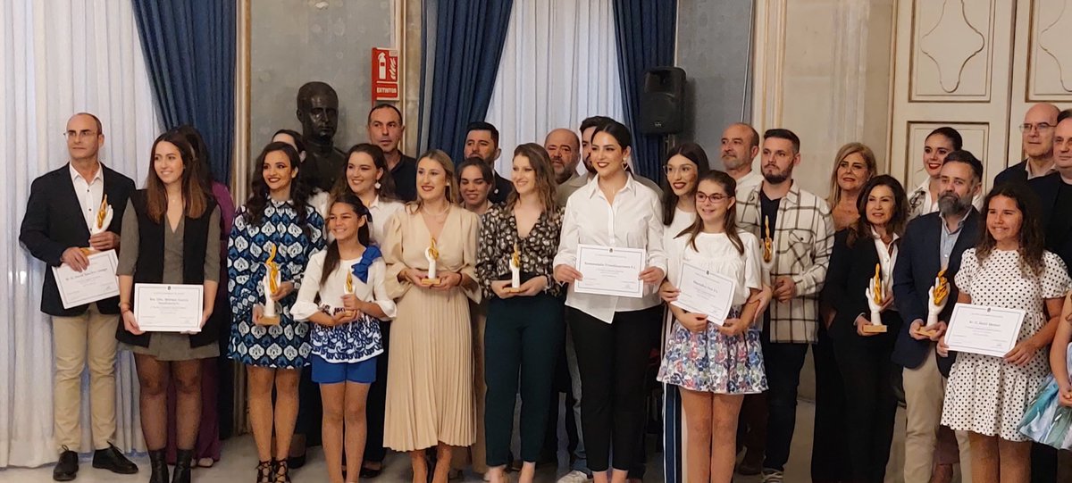 Castello1958's tweet photo. Acto de entrega de premios a Artistas de Hogueras y Barracas 2023.                                                             Enhorabuena a todos los premiados/as. https://t.co/TTd5gu9a0Q