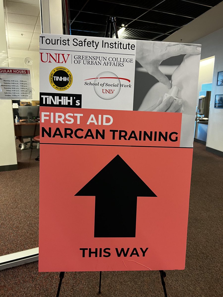 drslatts's tweet photo. Thank you to our ⁦@LasVegasEM⁩ &amp; ⁦@unlvmedicine⁩ medical students, EM Residents and Faculty for your help in delivering impactful bystander Naloxone/CPR training organized by ⁦@TINHIHLasVegas⁩ and ⁦@unlv⁩ Tourist Safety Institute, you made a difference! https://t.co/BkmxcU61wL