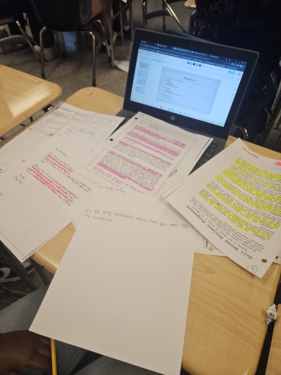 GilmoreGifted's tweet photo. 🔍Mr. Muller's 7th grade students dissected primary resources like detectives to unravel the incredible legacy of Jane Addams and the Hull House. 🏠📚 @alparsons215 @K_Cirilli @VBAggie93 @VBGifted @vbschools https://t.co/dHOXuXRRwn