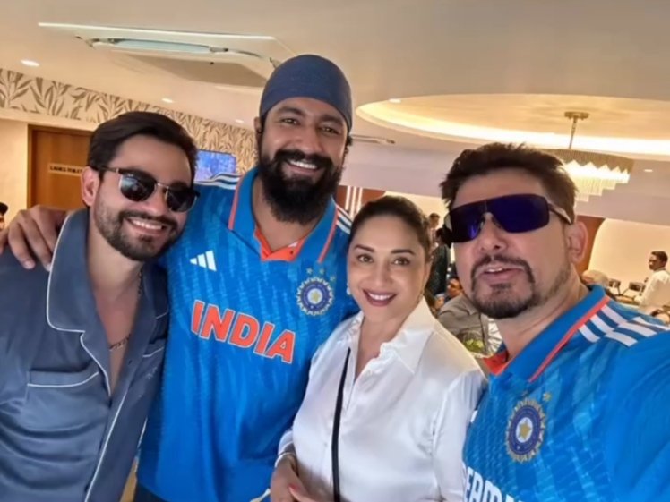 Favs in a single frame 🥹💙

#VickyKaushal with #KunalKhemu #MadhuriDixit and her husband at Wankhede for #INDVSNZ match 🌟