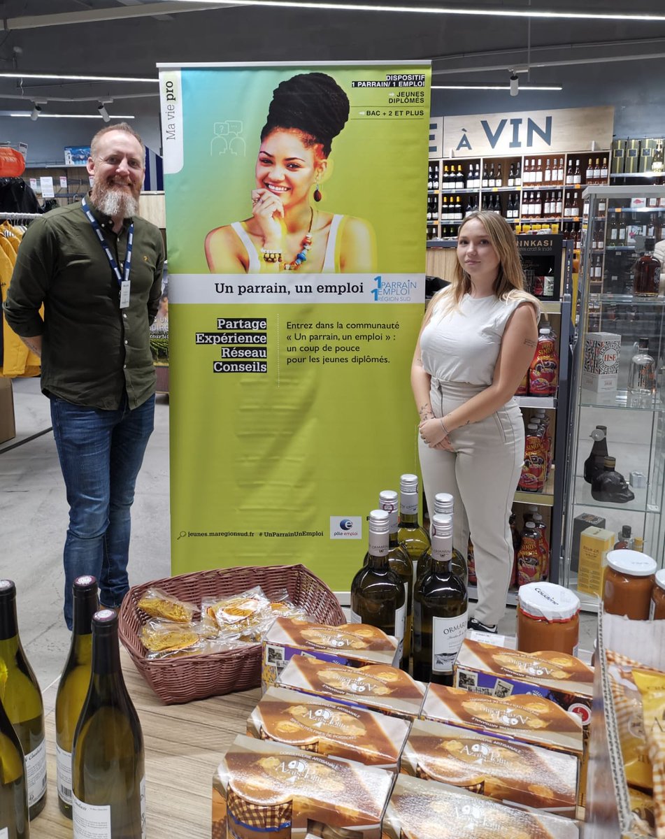 Nouvelle signature dans le cadre du dispositif #1Parrain1Emploi ! ✍️

Marie, qui recherche un poste de #commerciale en alimentaire, pourra compter sur l'#accompagnement de Nicolas, directeur du magasin <a href="/Cabesto/">Cabesto</a> à <a href="/lavalette83160/">Ville de La Valette-du-Var</a> 🤝

Un dispositif financé par <a href="/MaRegionSud/">Région Sud</a>