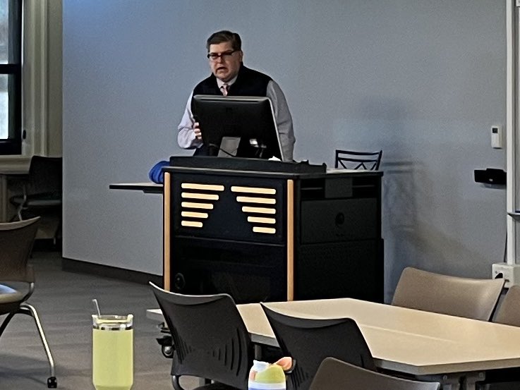 kjglobal88's tweet image. A session at @SpaldingU 2day on &quot;Working with challenging students&quot; &amp;amp; issues w student learning in the OL, 💻 hybrid, &amp;amp; F2F contexts. I drew on my 35 years of univ teaching exp. Thanks Dr. Hawes &amp;amp; School of Nursing 4 inviting me.  #mtnott #spaldingu #graduatestudies