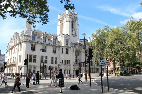 Rishi Sunak: “I will not allow a foreign court to block these flights”. Erm… “Foreign court”? The Supreme Court is situated on Parliament Square, directly opposite the Houses of Parliament, next to the statue of Abraham Lincoln. It’s a five minute walk from Downing Street