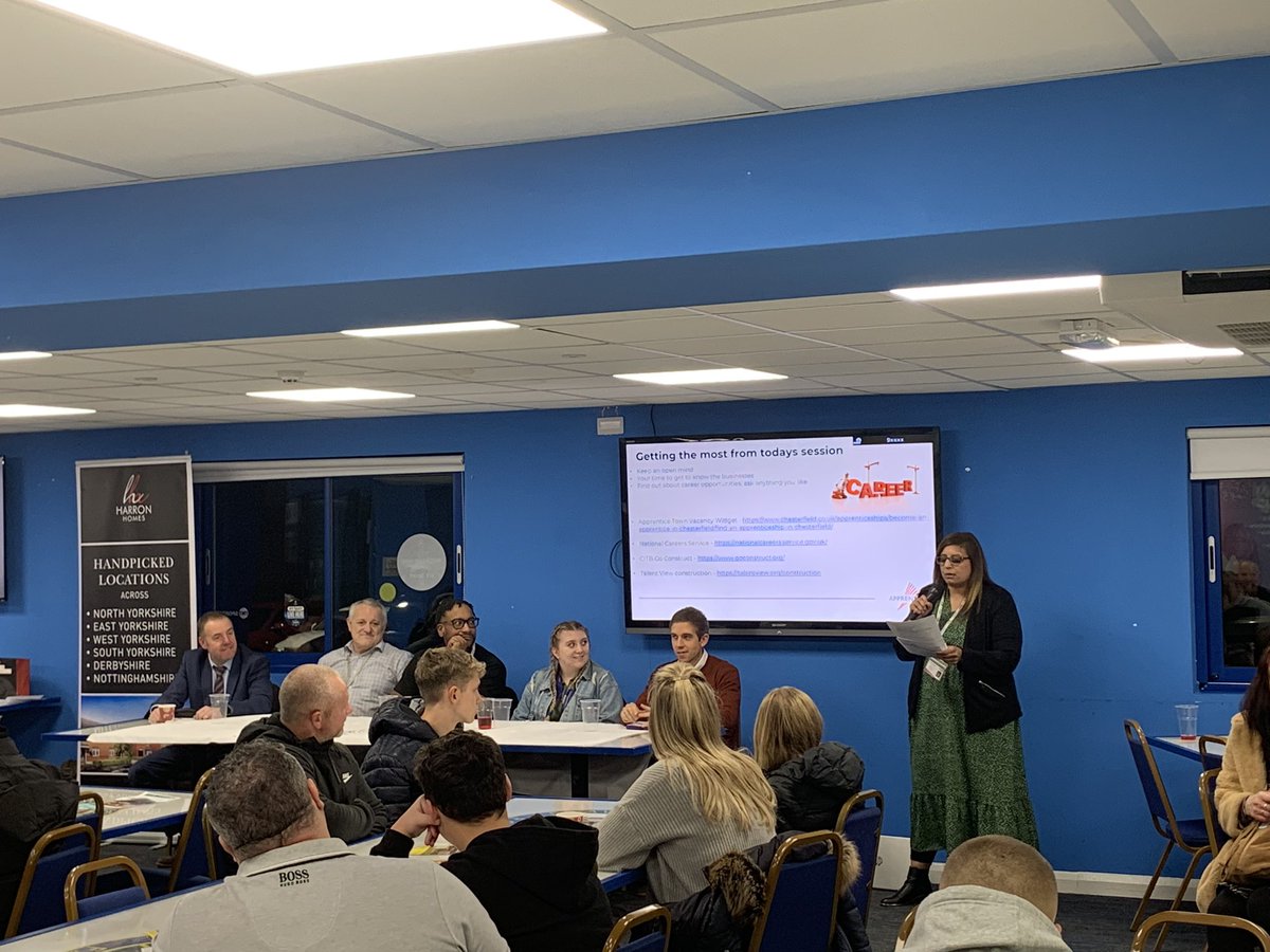 Lana Elizabeth Jay tweet media