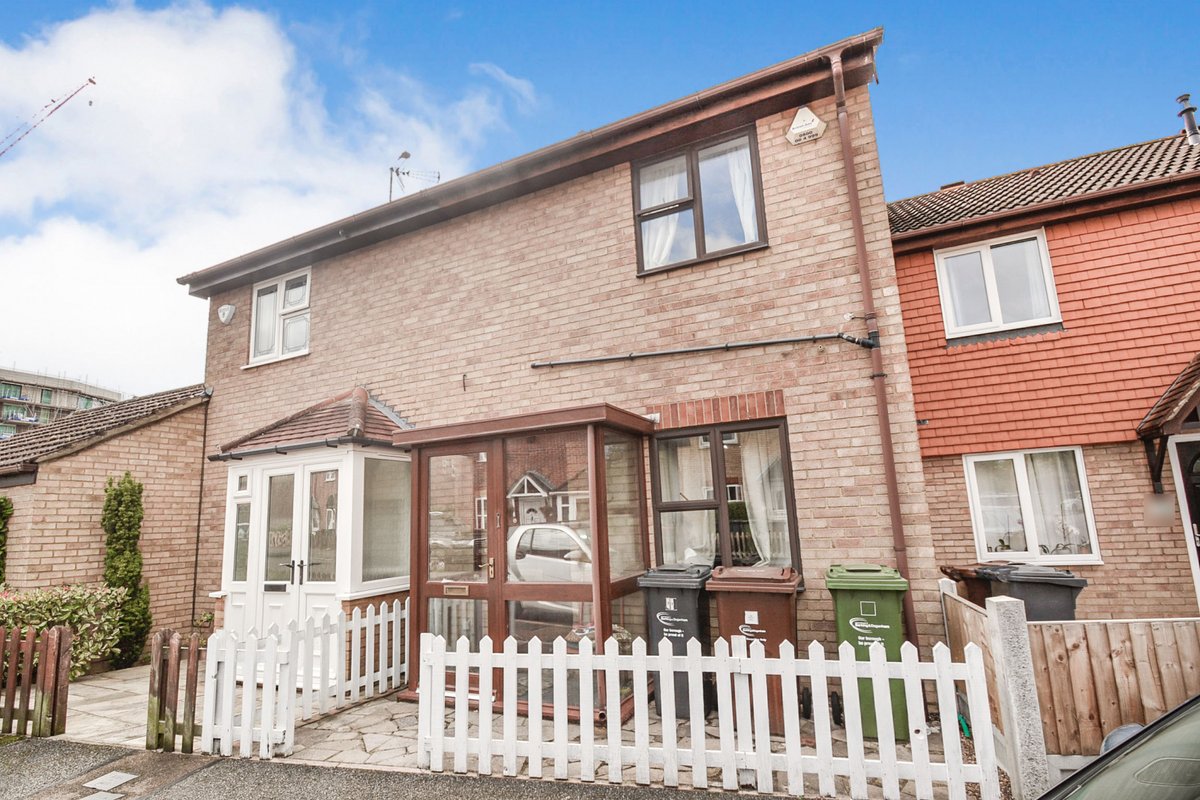 RamseyMooreEA's tweet photo. 2 Bedroom Terraced for Sale Offers in excess of £350,000
https://t.co/2pANZxe8kT https://t.co/eDO0MQBV2T