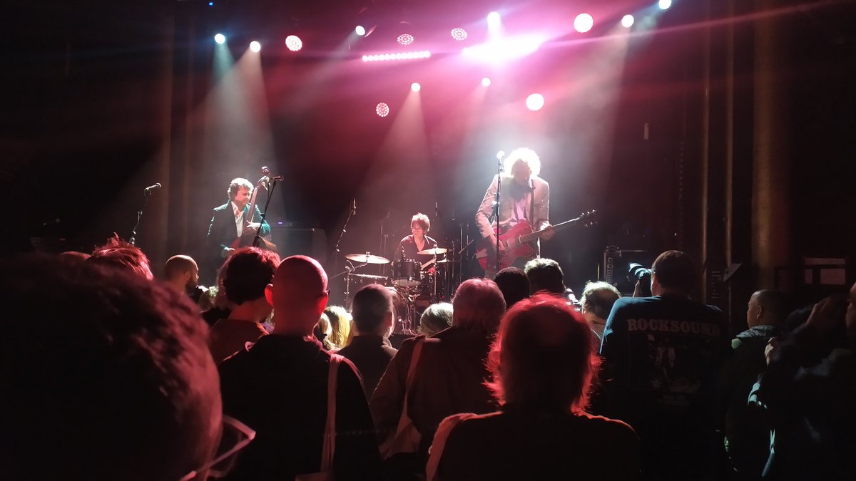 elsotaescala's tweet photo. Ja hi som!!!!!
#TheSadies 🎸🎶🙌 https://t.co/arv6x4VEd2