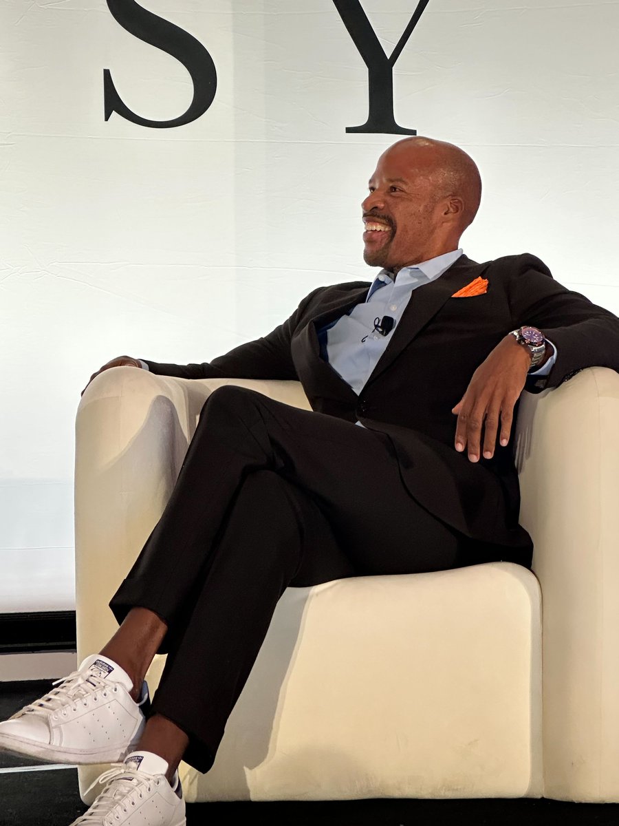 Glossy (@glossyco) on Twitter photo In our Building a Brand on Innovation and Trust, <a href="/JillManoff/">Jill Manoff</a> chats with Ron Robinson of <a href="/BeautyStat/">BeautyStat Cosmetics</a> about how he’s pioneering new standards for beauty formulations and marketing through his work on both BeautyStat and Hailey Bieber’s Rhode. #glossybeauty In our Building a Brand on Innovation and Trust, <a href="/JillManoff/">Jill Manoff</a> chats with Ron Robinson of <a href="/BeautyStat/">BeautyStat Cosmetics</a> about how he’s pioneering new standards for beauty formulations and marketing through his work on both BeautyStat and Hailey Bieber’s Rhode. #glossybeauty