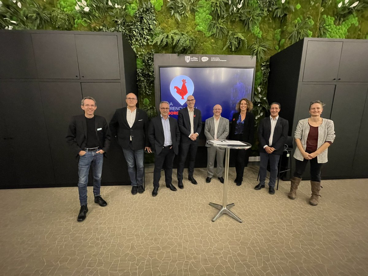 On en profite pour vous rappeler les nombreux outils et opportunités que La #FrenchTech #Bordeaux propose aux écoles, aux étudiants et à l’écosystème 

👉 Le #SchoolConnect 
👉 Le Guide des métiers en startups
👉 Le #JobConnect 
👉 Afterwork écoles - startups
👉 Le #SchoolCorner