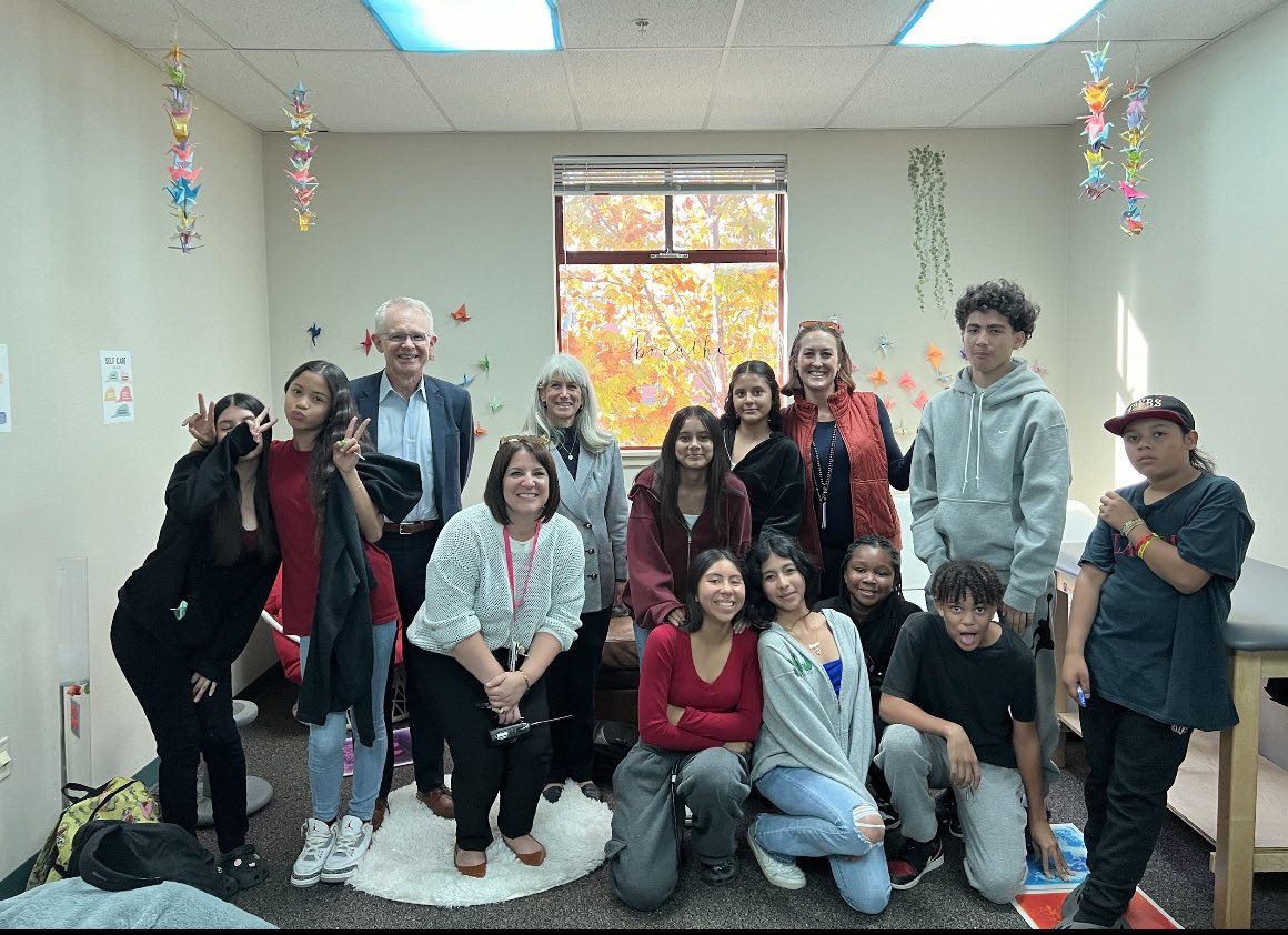 Gale Ranch Middle tweet media