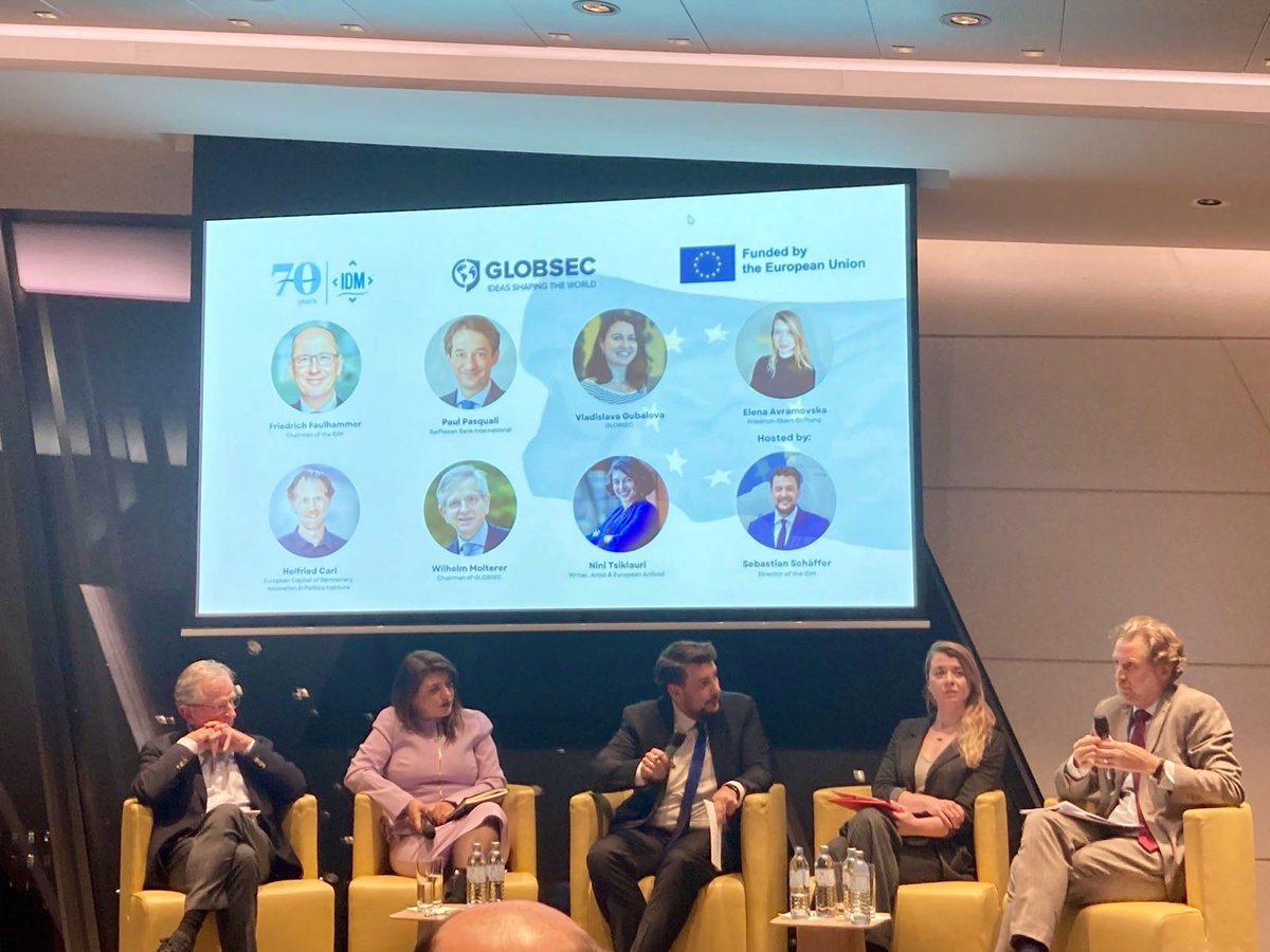 FES_Democracy's tweet photo. Shaping Democratic Resilience in the 🇪🇺
Diverse and interesting panel this evening following Vladislava Gubalova’s presentation of the #EUact2 report “Young Minds, #Democratic Horizons“
with @IDMVienna, @HelfriedCarl, @ninitsiklauri, @sschaefferIDM & @GLOBSEC #youthstudies https://t.co/nEpXSSJbde