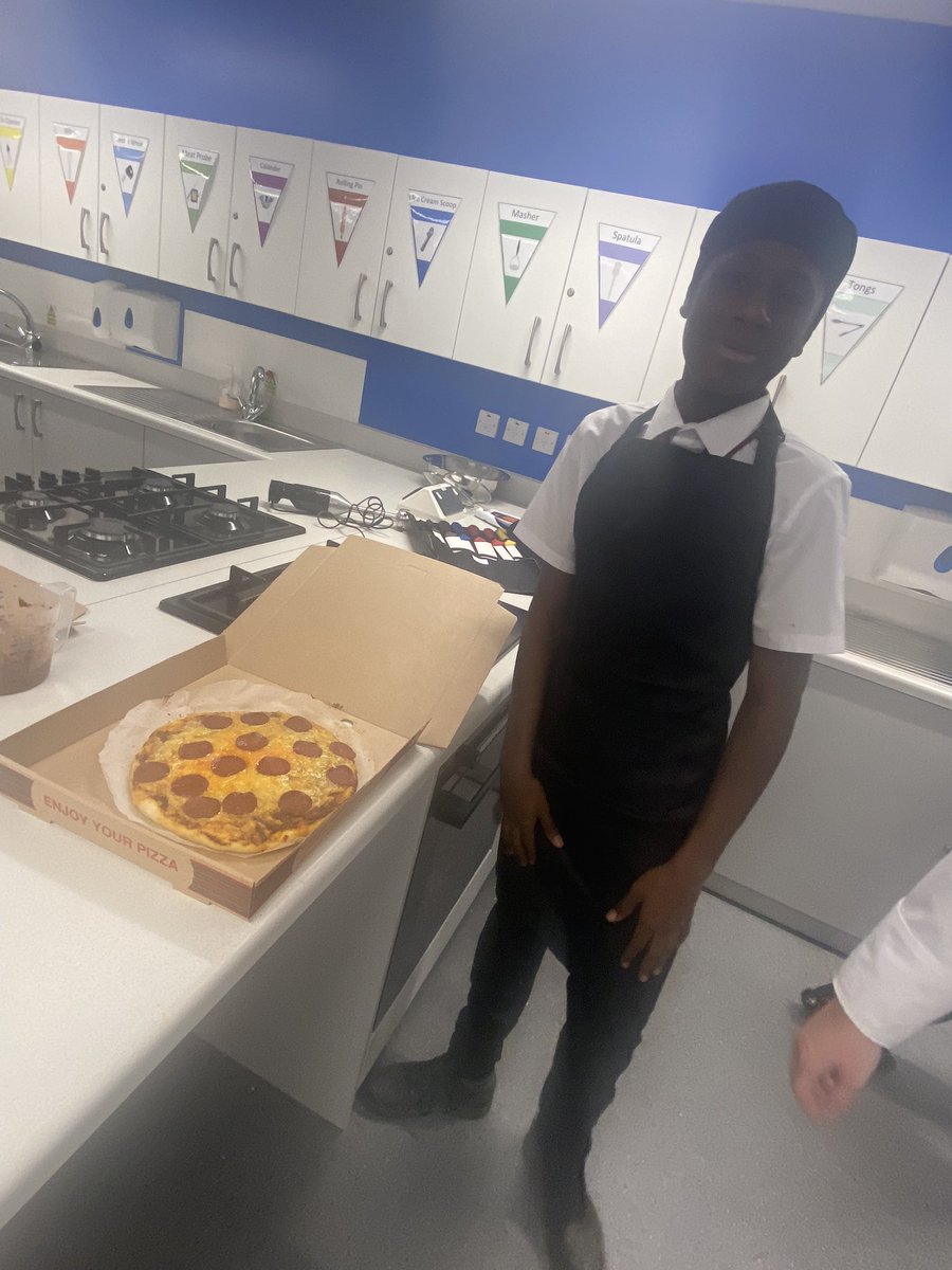 Another fantastic Junior Chef Academy yesterday! Couldn’t be more proud of some of our Year 10 students. Demonstrated excellence in the kitchen & worked fantastically well. @CAVC @compassgroupuk @CardiffWestCHS @CWCHS_PE