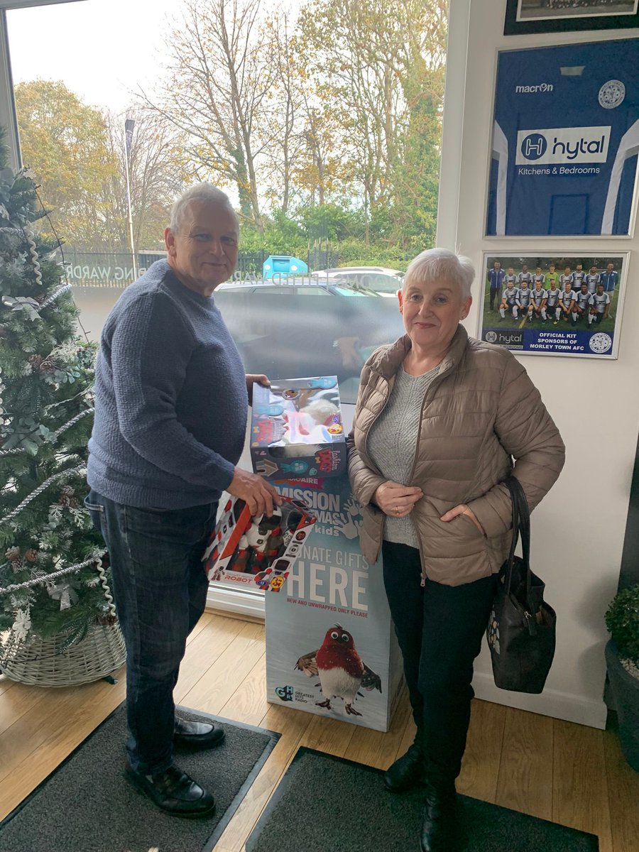 Huge thanks to John Speight for dropping off some gifts for Mission Christmas 2023!

#hytal #hytalkitchens #hytalbedrooms #teamhytal #missionchristmas #cashforkids #pulse1radio #pulse1 #shoplocal #shopmorley