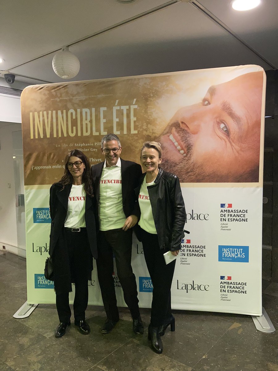 IF_Barcelona's tweet image. En directo de la velada solidaria : proyección de la película “Invincible été”. La totalidad de los fondos recaudados se donará al @InstitutCerveau (ICM) para financiar la investigación y al tratamiento de la enfermedad de Charcot. 
Con @laplace_groupe.