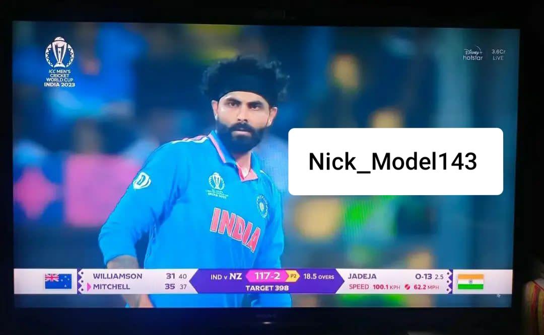 Nick_Model143's tweet image. Spotted the best moment of Ravindra Jadeja.

#OneForTheHome @Hisense_IND  @imjadeja 

@mysterioussu @cool_bindra
@SmartAnand07 @karan_solanki_7
@divi__saini