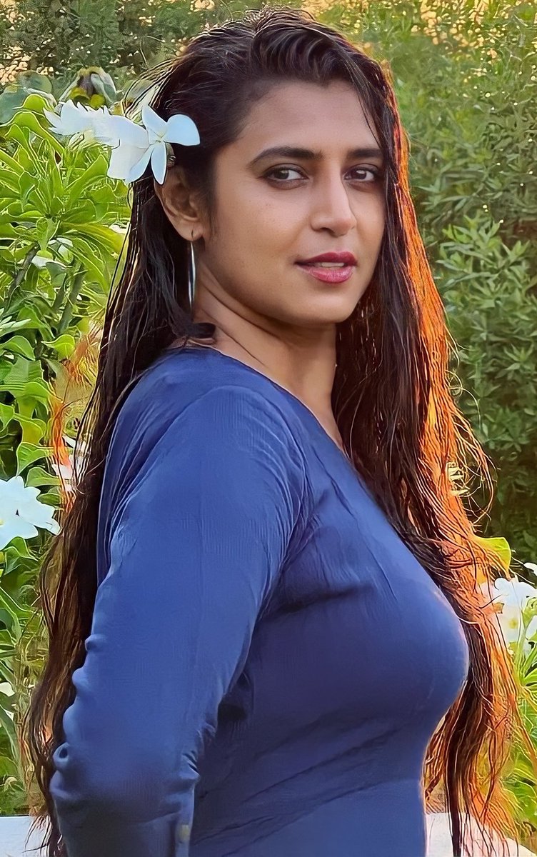 gowthamblr91's tweet photo. #InstaModel #AuntyLover #Sexyface #Serialacterss #facelover #auntyverian https://t.co/58oXylaH21