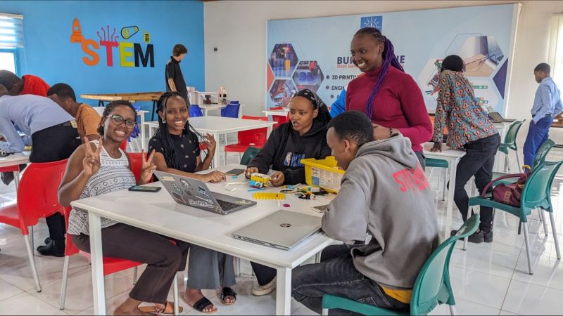 STEM Inspires tweet media