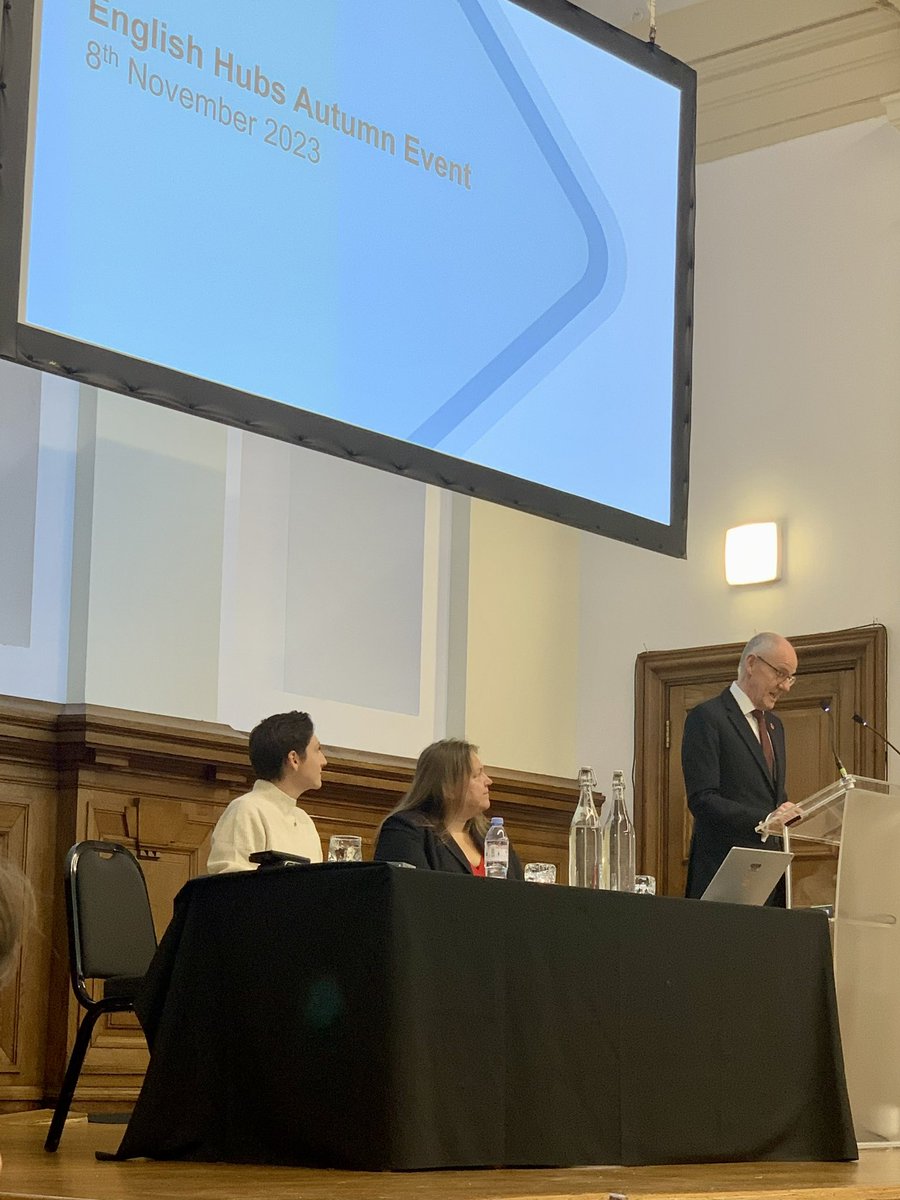 St John Vianney English Hub tweet media