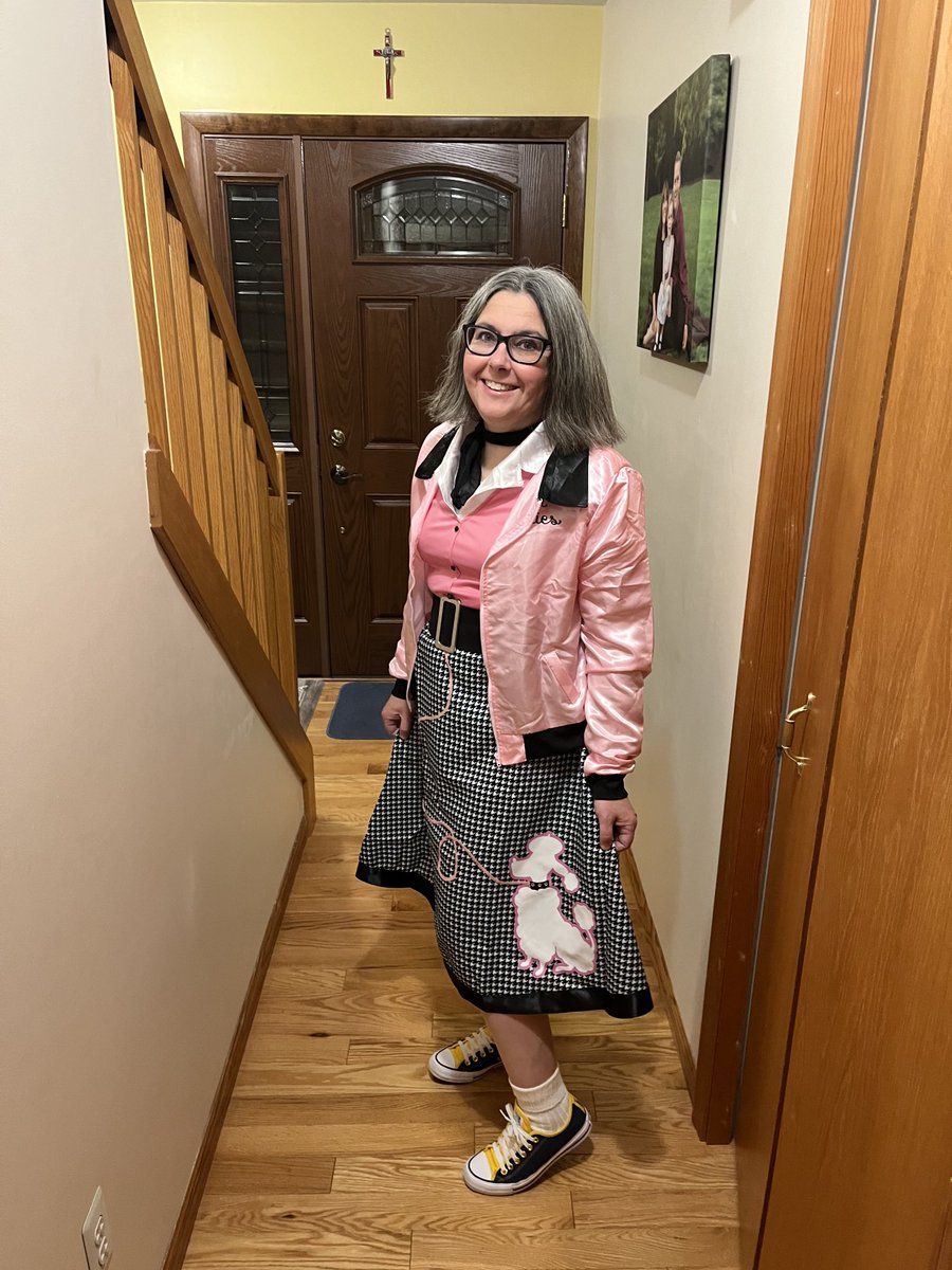 L_Washington12's tweet image. I love my job! Getting ready for the 50th day of school! #wmlearn #sascompass