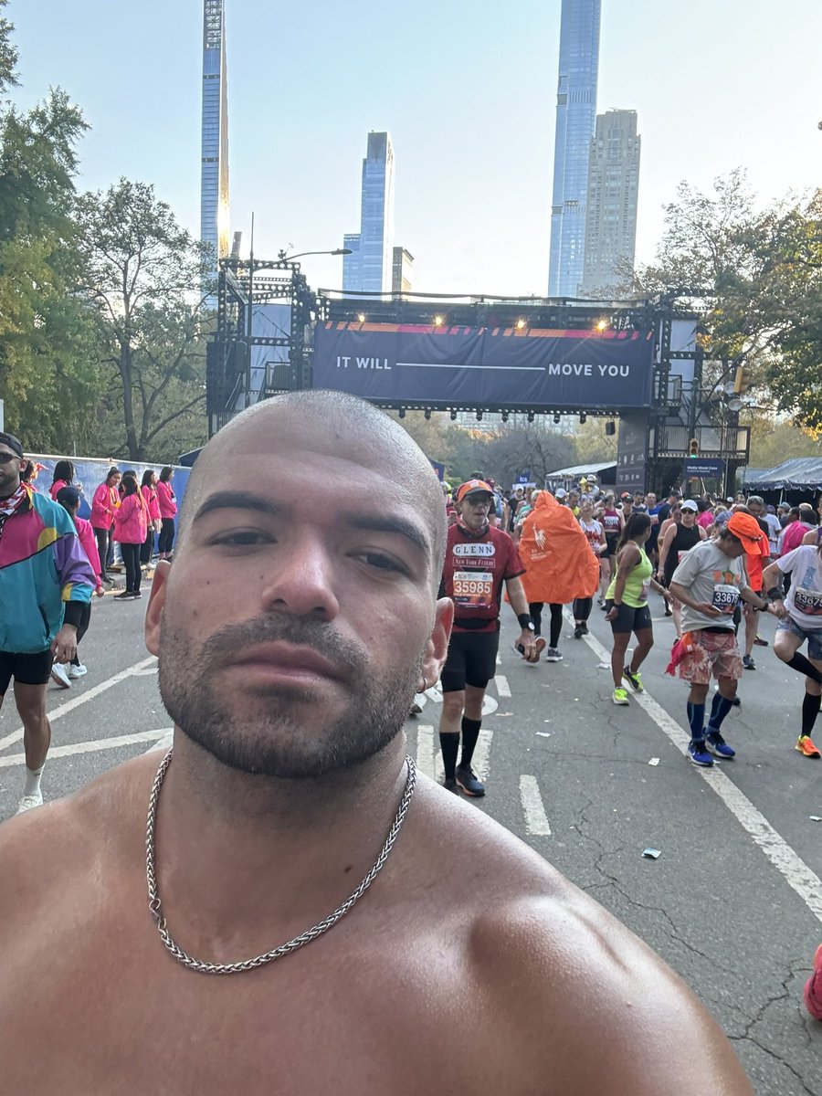 KevM2's tweet photo. Life update: ran NYC on Sunday! https://t.co/rbwJ2TWyHr