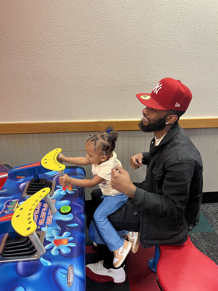 infernoshit2x's tweet photo. I got a whole 2 year old 🫠 https://t.co/ZDebFLGQQ3