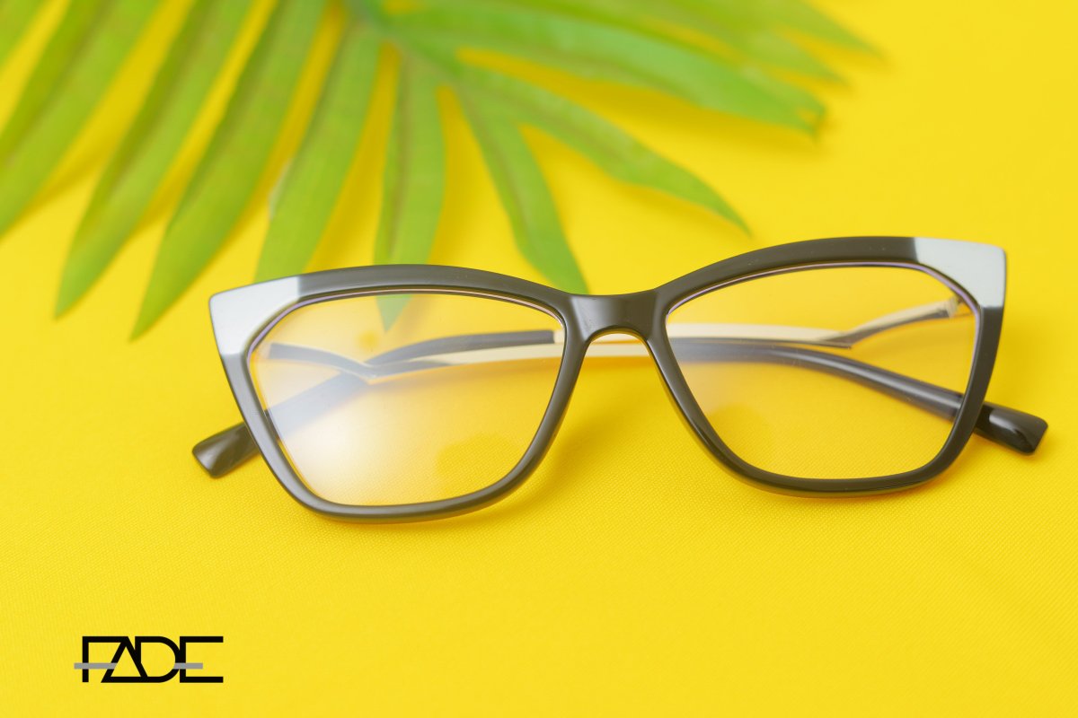 Fade_Eyewear's tweet photo. Your eyes, your style, your choice! Explore the chic variety of shades, shapes, and fades at FADE.
Frame of the Week coming soon!
#FashionYourVision
#ChicEyewear
#FADELife https://t.co/vzQ49HFFri