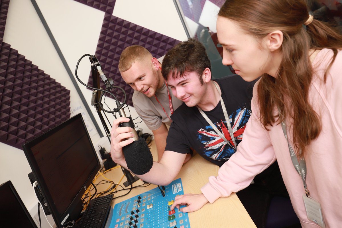 Runshaw College tweet media