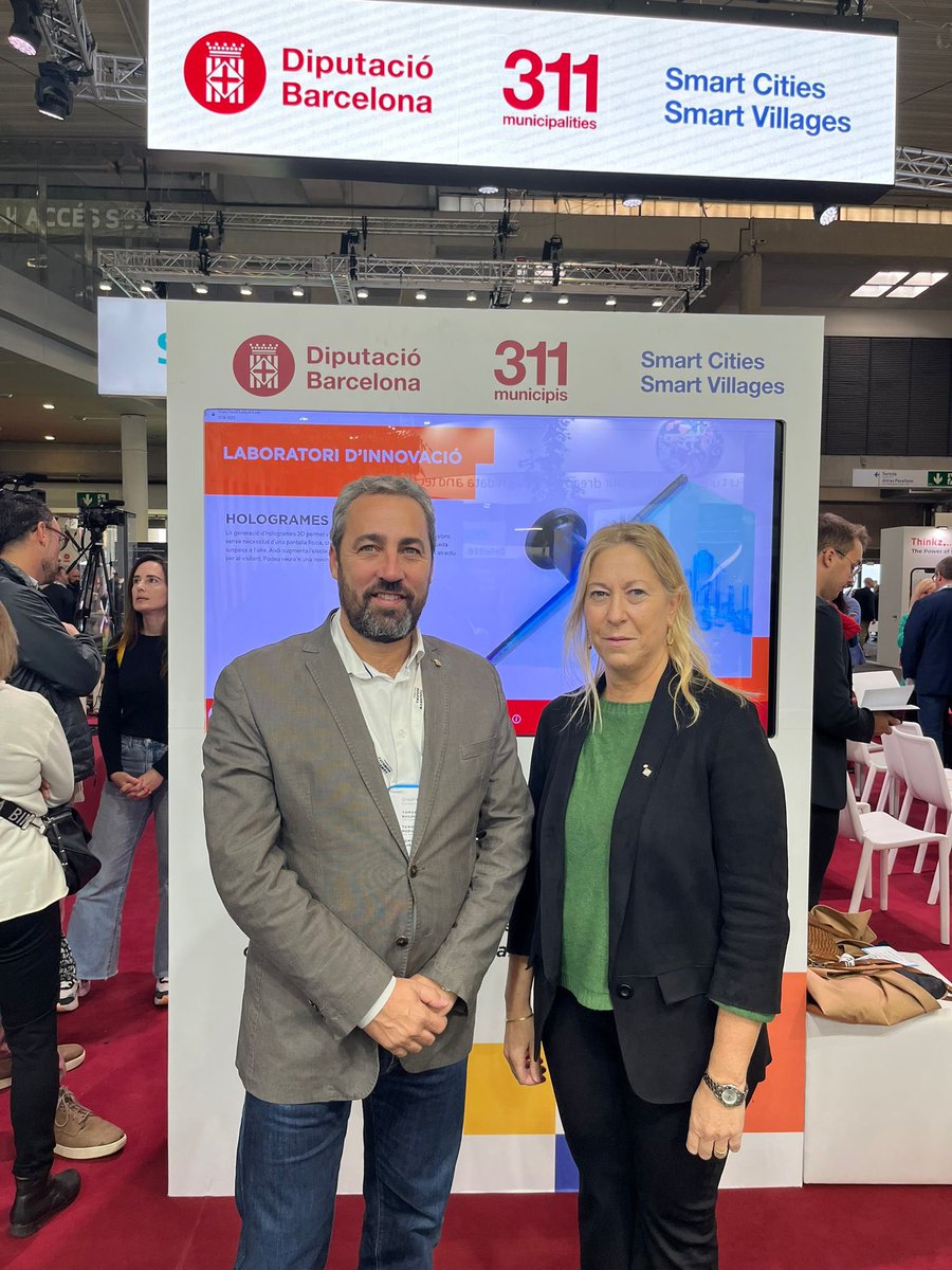 neusmunte's tweet photo. Amb @ramonbacardit assistim a la presentació de l’iniciativa @living_eu de transició digital a les ciutats a l'estand @diba a l’@SmartCityexpo @Fira_Barcelona acompanyats d’alcaldes i regidors/es de diferents municipis de la demarcació #SCEWC23 #DIBASCEWC #som311 https://t.co/b1vzw94MLi