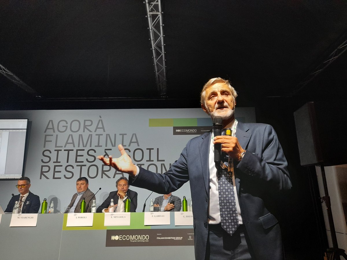 anparorg's tweet photo. #Ecomondo23
#EndOfWaste #inerti, il direttore tecnico Giorgio Bressi | L'anno scorso raccontavo la paura del settore dopo la pubblicazione del decreto EoW, oggi non c'e paura ma c'è preoccupazione: il 3 novembre è scaduto il termine di monitoraggio previsto dal DM 152/22. https://t.co/vXrj2lbPYu