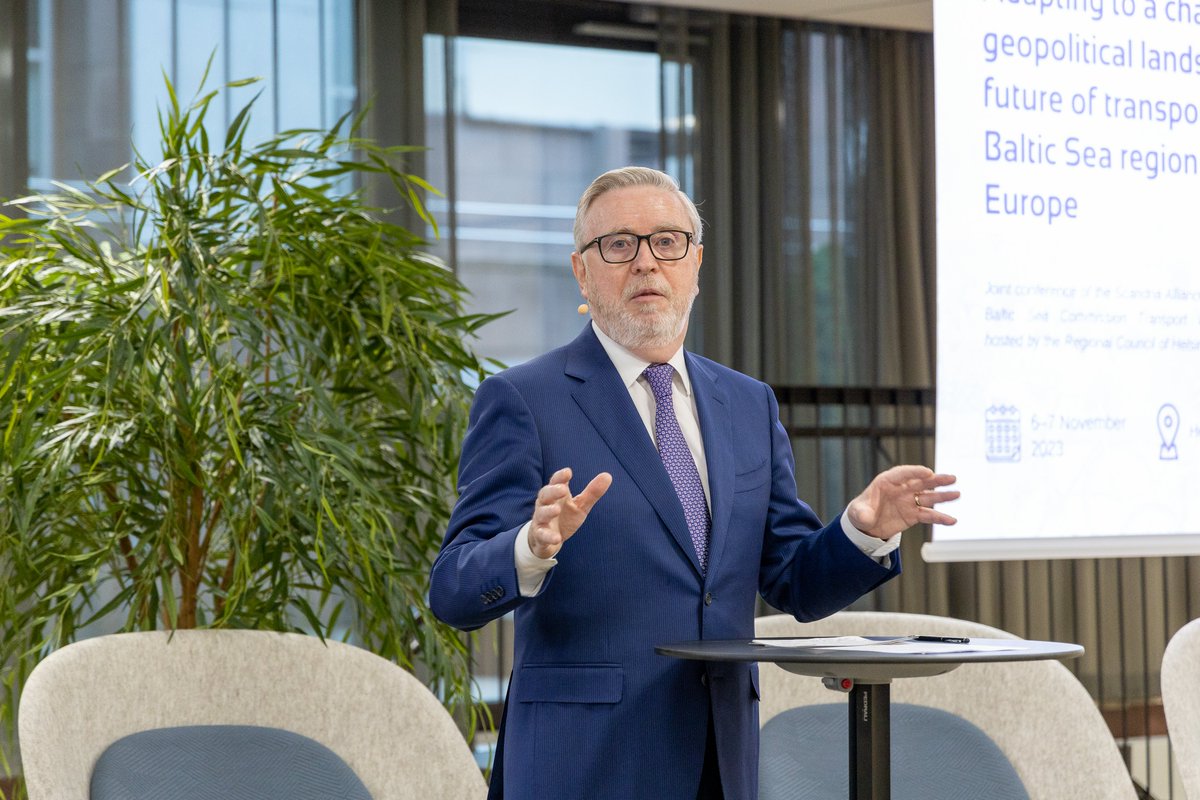 ScandriaAll's tweet photo. In a joint resolution, #ScandriaAlliance and @CPMR_BSC call for strengthening the #resilience of the transport system in light of a new geopolitical context. Thanks to @Uudenmaanliitto for hosting our successful conference.
Read more &amp; get the resolution: https://t.co/swpulirlao https://t.co/s5pa7OH9dC
