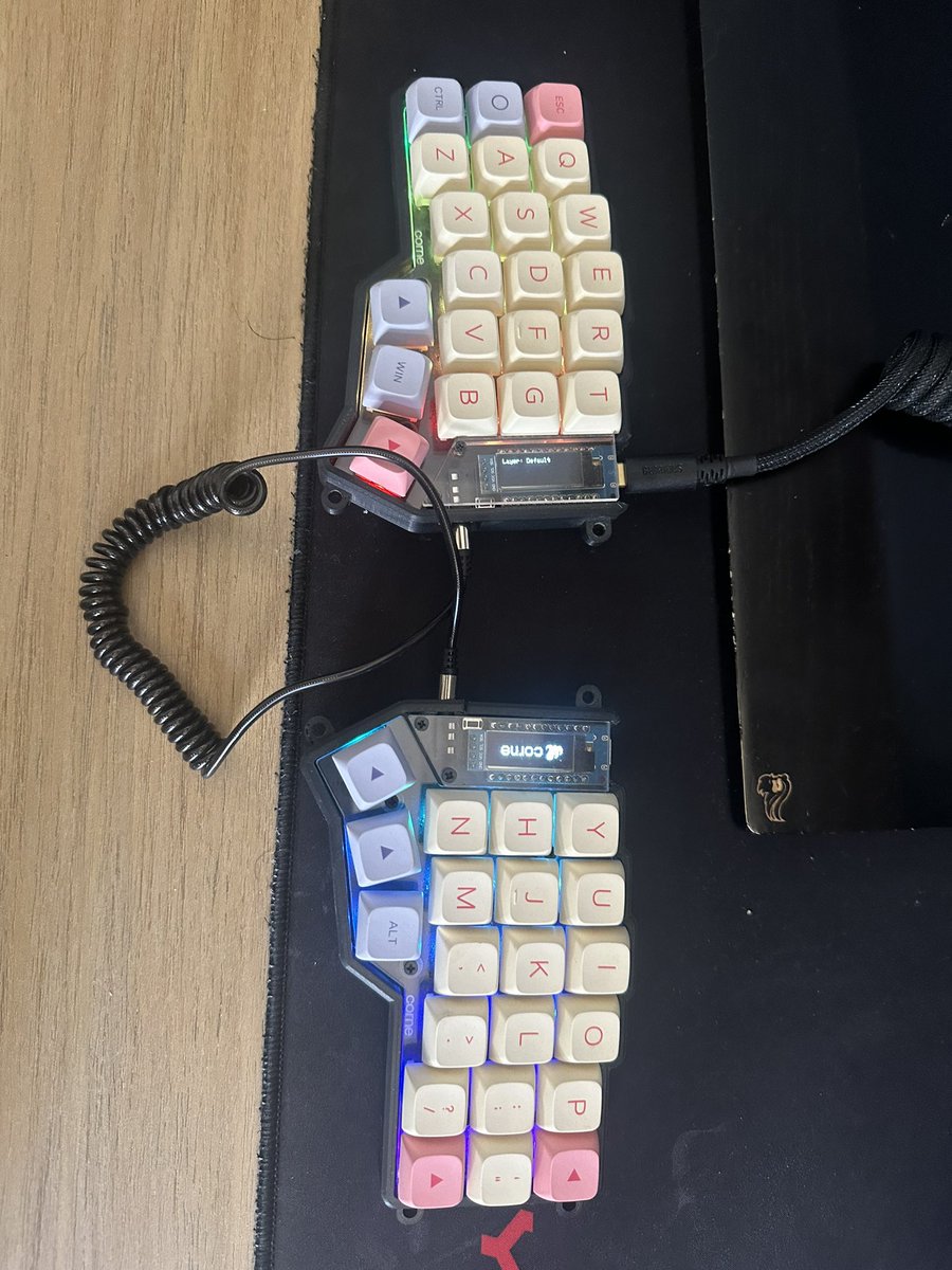 Maluco dos teclados voltando

Vendendo corne MX com plate de acrílico e base tbm, vai com case de plástico 3D printed e raiser e led 
Switches táticos boba u4t ou lineares Azzo 
Keycap set e cabo p2! 

1200!

Cc @brunooomelo @neversaytop @_mauvieira pra rt please!