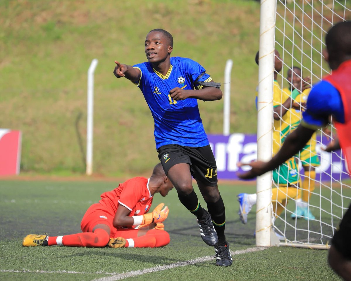 sportslens1's tweet photo. FT' Rwanda U15 1-2 Tanzania U15
#CECAFAU152023 | #RWATAN
📸 @JaleMorgan3 https://t.co/xmPMVidCnd