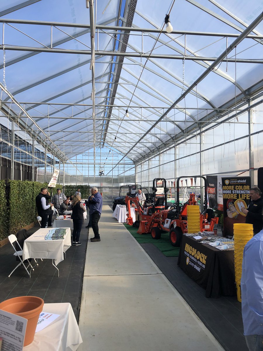 DeLeaSodFarms's tweet photo. Stop at our table and say hello!! LCALI Trade Show!! Emma’s Garden Growers. #delea #sod #tradeshow https://t.co/ZWsBlkG3zC