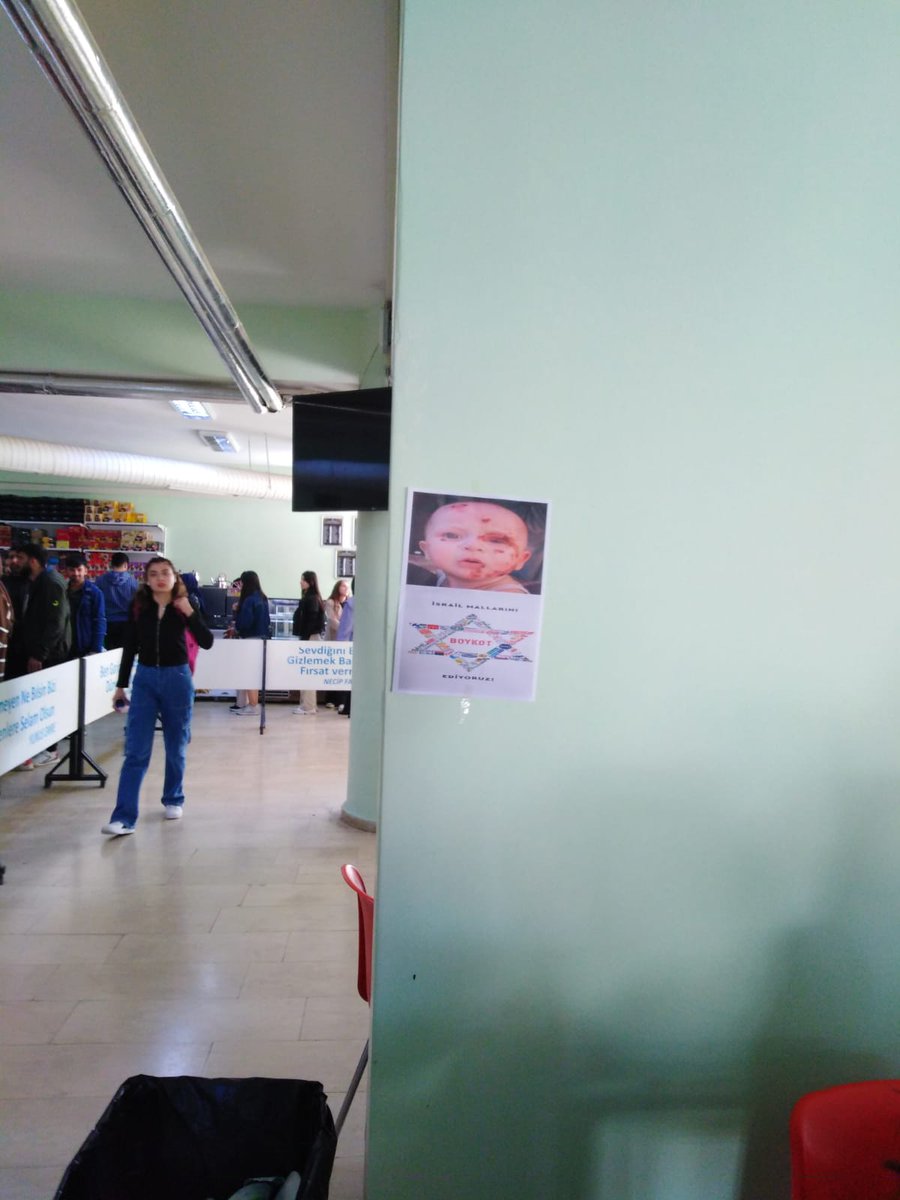 ContextMus's tweet image. Muş Alparslan Üniversitesinin vicdanlı öğrencileri de boykotta...
#Boykot
#Boykotisrail 
#sondakika