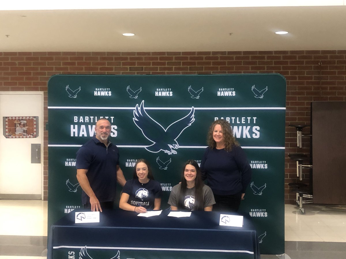 Congratulations Lo & Liv on signing with @HCSBCHARGERS @Laurenl723 @OliviaL1223 So proud of you both❤️ @BartlettHawksAD @jameswolfsmith