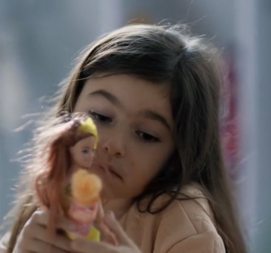 o ilgaz fingiu a própria morte pelo filho dos outros então a ceylin também pode fingir que sofreu uma tentativa de assassinato pra proteger a própria filha!!