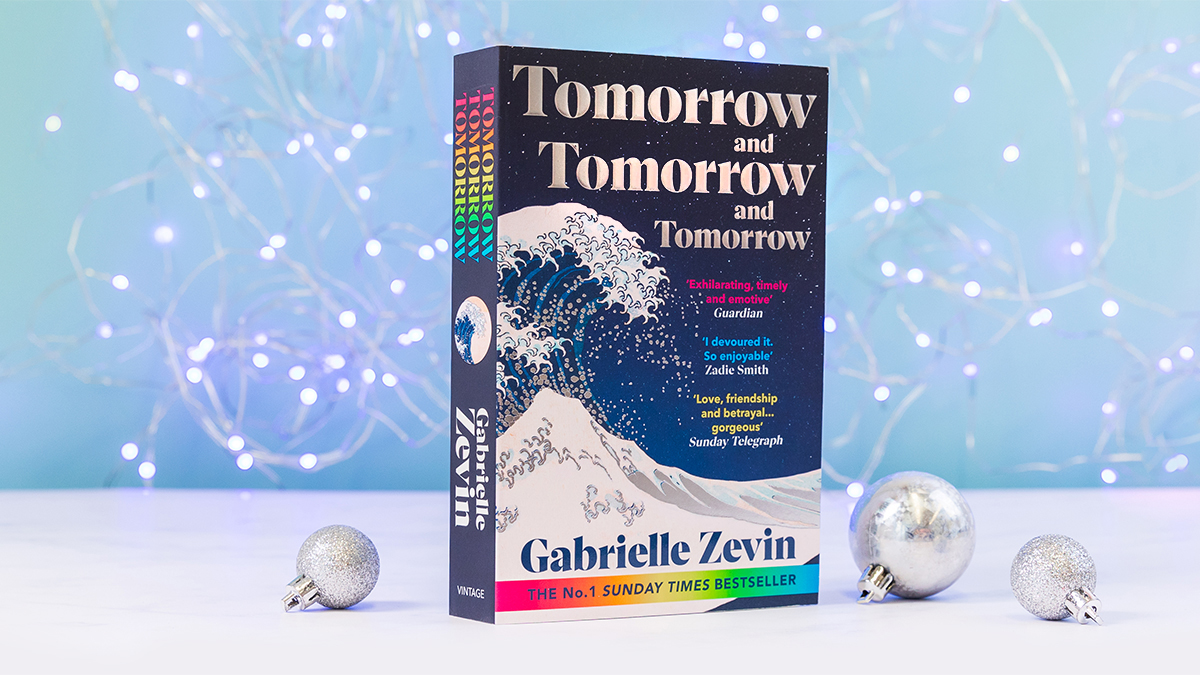 VintageHuddle's tweet photo. we can finally reveal the new FESTIVE edition of Tomorrow, and Tomorrow, and Tomorrow 🩵✨

A night sky, and even more sparkles and shine 🌊💫

What do you guys think?! https://t.co/mjcHiR51bk