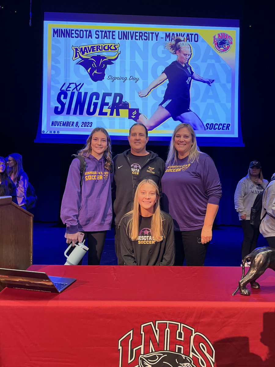 LexiKSinger's tweet photo. Finally making it official. GO MAVS! 💜💛 @BrianBahl @tilsensoccer @MinnStSoccer https://t.co/4lTfAKuHY8