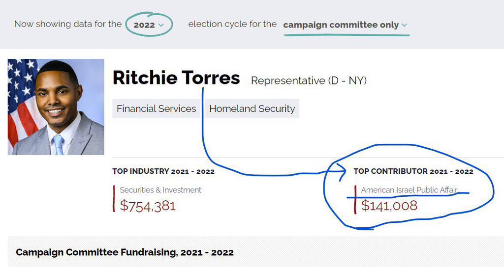itranslate123's tweet photo. Someone please call the police! 

@MondaireJones is trying to steal Ritchie’s @RitchieTorres Benjamins. https://t.co/FlOpYQdSST