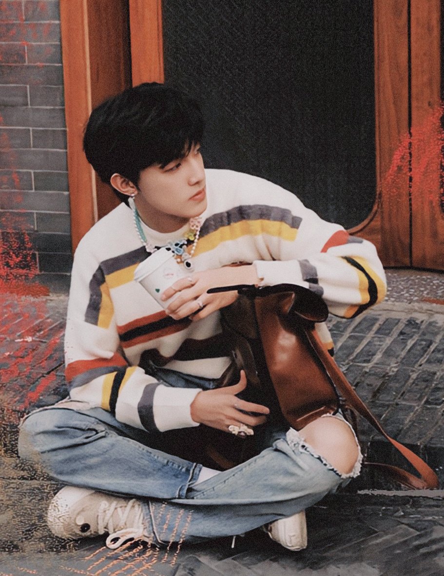alienzxm's tweet photo. @denglujihua Zhangzeyu！You light up my life🥺 https://t.co/Kip2XeMxgS