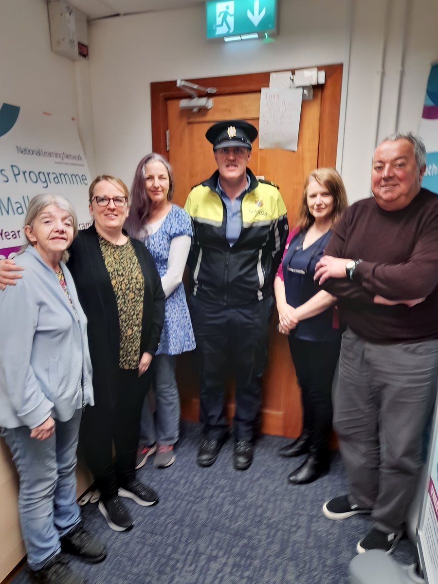 John Fitzgerald the community guard in Mallow payed a visit into our Pathways centre last week to have a chat with our students.

It is great to have such a strong link and shows us, members of the community that we can feel safe.

#communityguard #mallow #PathwaysMallow #safety
