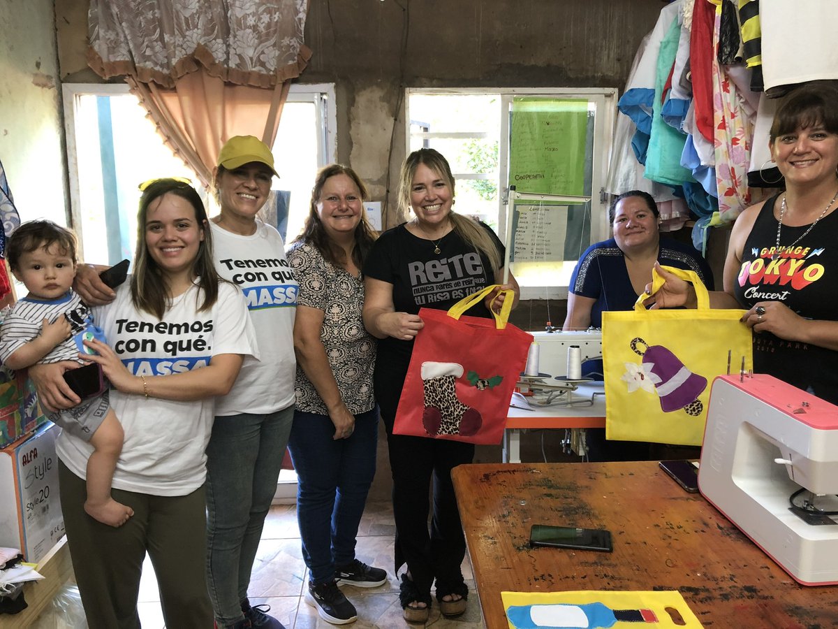 SilviaRojasMnes's tweet photo. #Candelaria Todos los días recorremos la provincia llevando propuestas de nuestro futuro presidente SERGIO MASSA  @SergioMassa 
@MalenaGalmarini @velazquezale https://t.co/WTrRIUIJEg