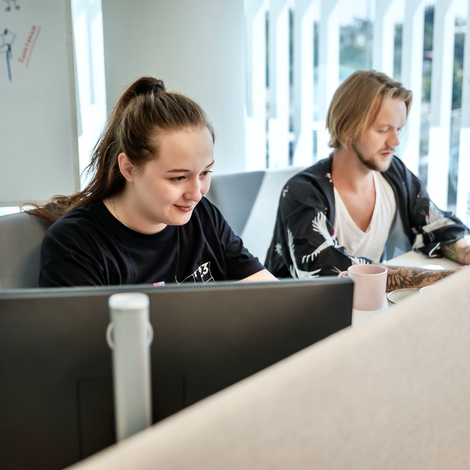 Quadcode_Career's tweet image. 👀 Take a sneak peek at Quadcode’s think tank, where collaboration meets innovation and magic happens when minds gather in the office! 💻
Teamwork is the spark that ignites our creative fire and fuels steady progress! 🤜 🤛
#quadcode #quadcode_life #quadcoders #teamwork