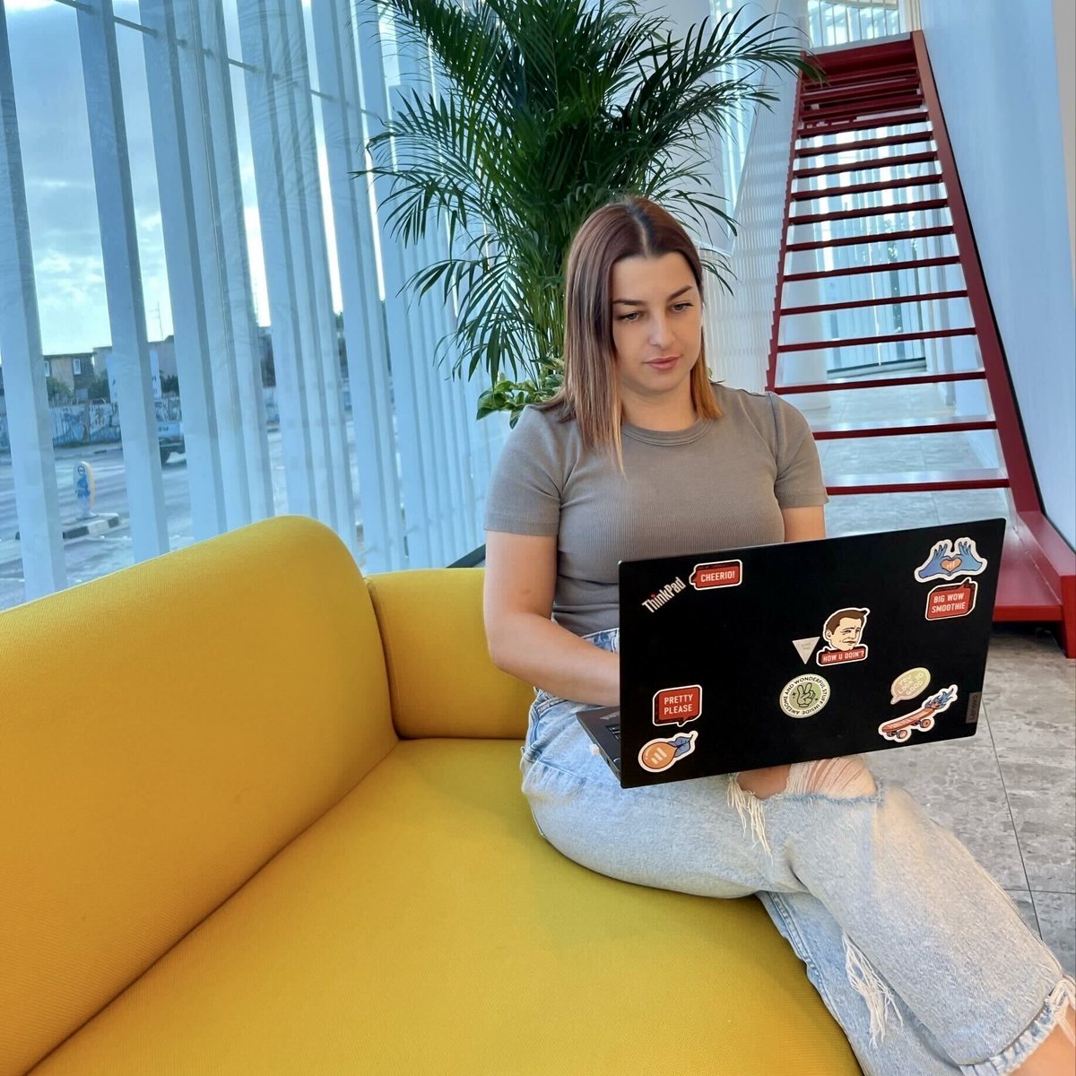 Quadcode_Career's tweet image. 👀 Take a sneak peek at Quadcode’s think tank, where collaboration meets innovation and magic happens when minds gather in the office! 💻
Teamwork is the spark that ignites our creative fire and fuels steady progress! 🤜 🤛
#quadcode #quadcode_life #quadcoders #teamwork