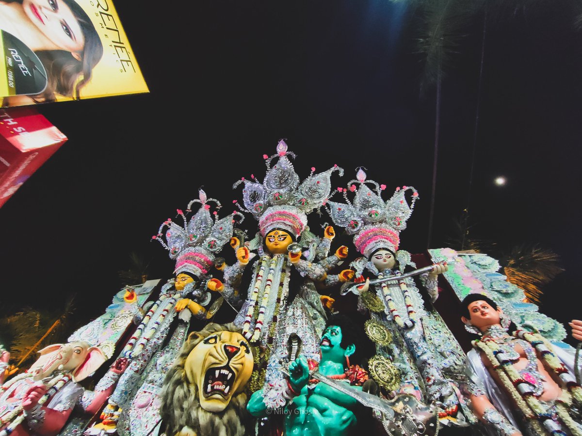 NiloyGhoshPhoto's tweet photo. Durga Puja 2023!
~
#NiloyGhoshPhotography
~
#bengal #calcutta #durga #durgamaa #durgapuja #durgapuja2023 #durgapujakolkata #durgapujo #festival #incredibleindia #kolkata #maadurga #pandal #puja #pujo #unescoworldheritage #bagbazar https://t.co/cXWLQYl0i2