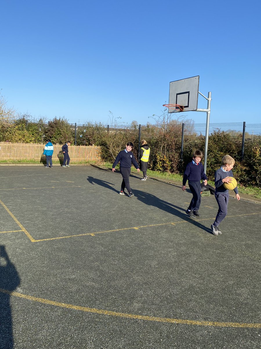donacarneybns's tweet image. It was a lovely crisp November day. The yard at break-time was a hive of activities; football, handball, basketball, tag, teddies, cards &amp;amp; toys as well as imaginative play.  #breaktime #activeschools #fun4all