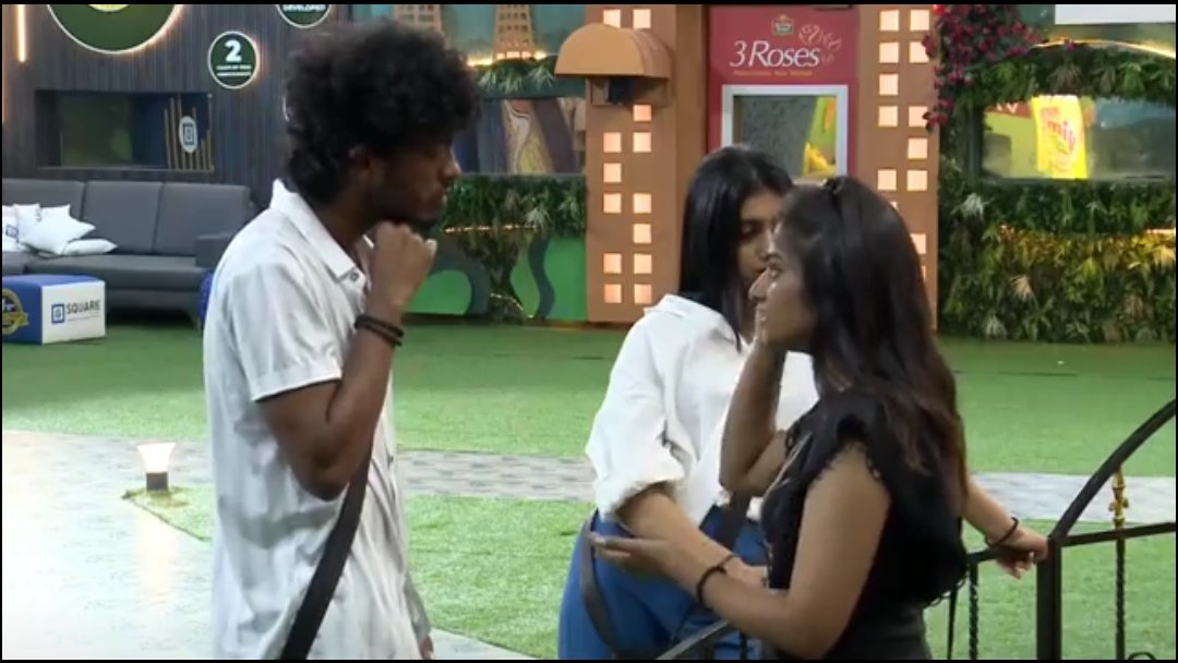 TrendingOnTami1's tweet photo. #VJArchana bby advice in #nixson , avunga ungala bad influence pantranga...be careful and thing 👍, nixon never compromise🤫, Avan mayaa va vittu kudukka mattengran😮💨,, side, la mayaa look in😡😡
Very bad capten #Maya, bad behaviour #Poornima
#BigBoss7tamil
#BiggBossTamil7 https://t.co/LncbCe1HXp